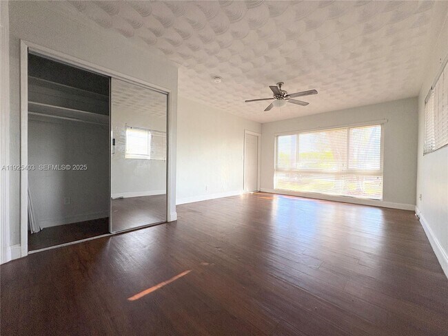 Photo - 2809 Middle River Dr Unit 5