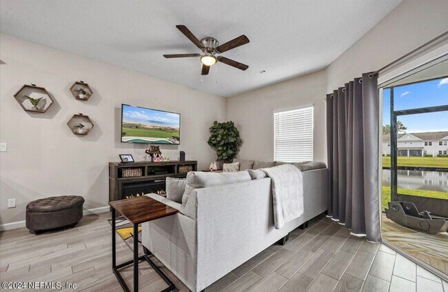 Photo - 12647 Josslyn Ln