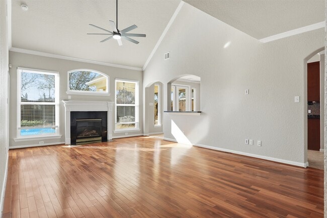 Photo - 10358 Grandbrook Dr