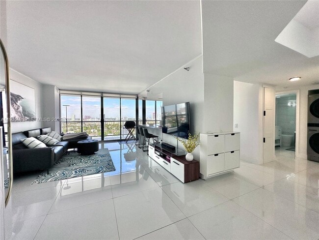 Photo - 3640 Yacht Club Dr Unit 1903