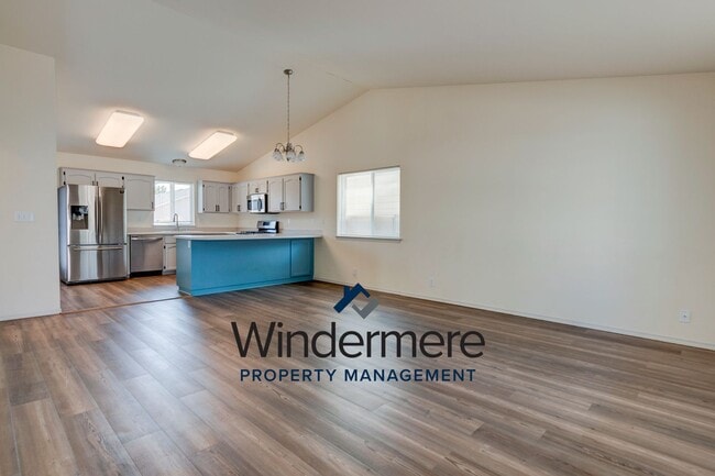 Photo - 4 bedroom 2.5 bath Home