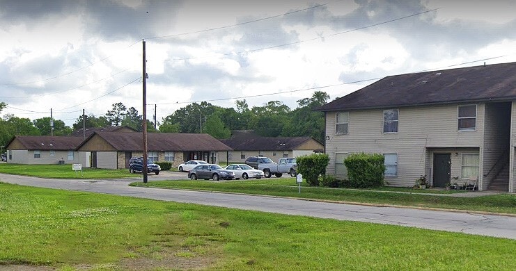 Photo - 210 N Beglis Pkwy