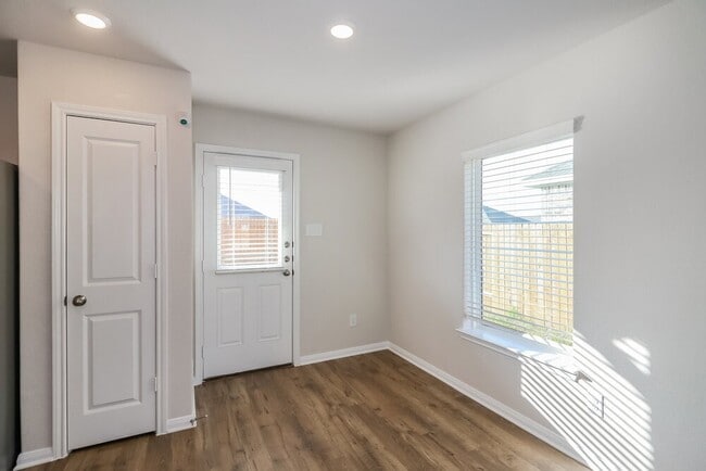 Photo - 7542 Tipton Meadow Way