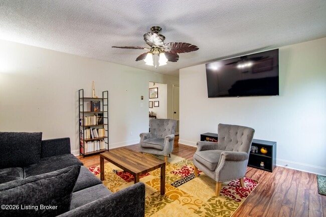 Photo - 119 E French St