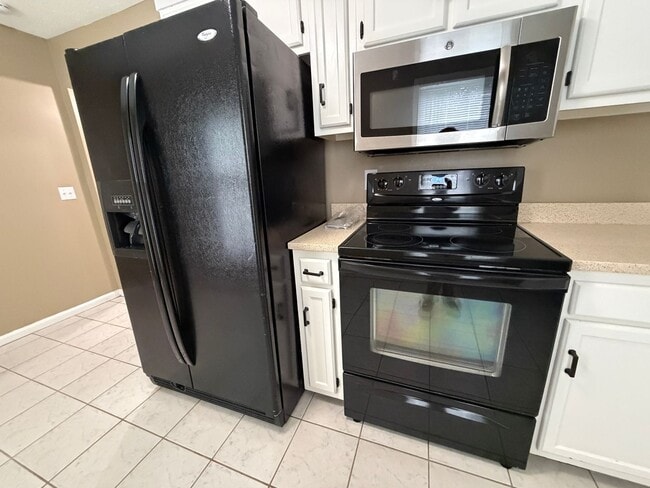 Photo - 103 Wenwood Cir
