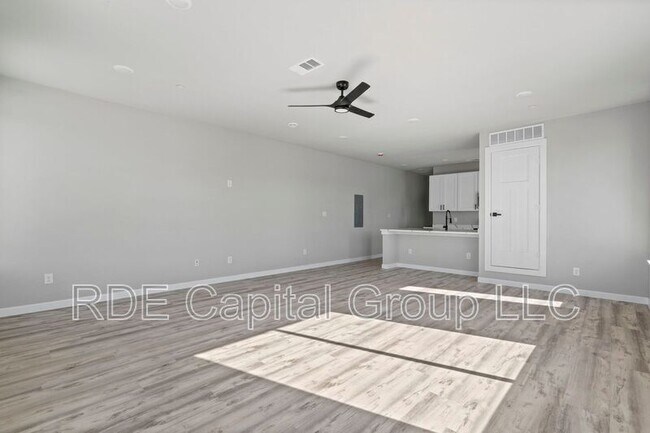 Photo - 948 S Corinth St Rd Unit 1