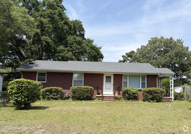 Building Photo - 2703 Jackson Dr Rental