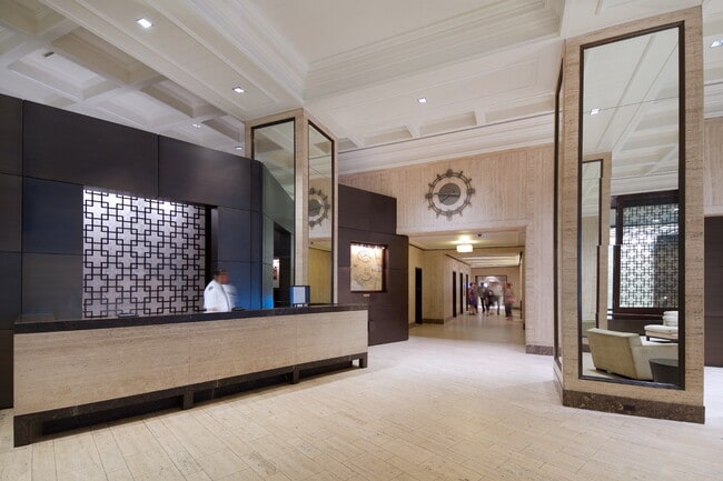 One Lincoln Plaza