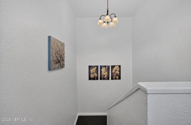 353 W 11th St Unit 4