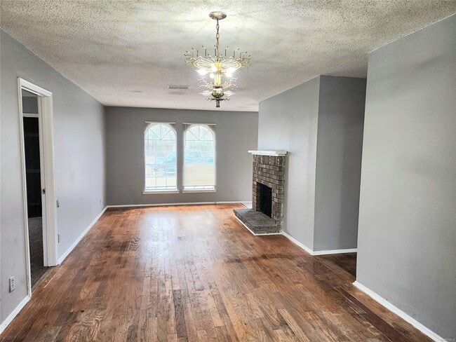 Photo - 6105 Jennifer Ln