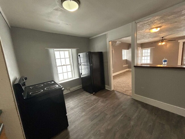 Photo - 3678 Main St Unit Apt 5