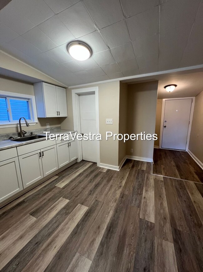 Building Photo - 2 Bed in Millville! Eligible for $500 Security Deposit.