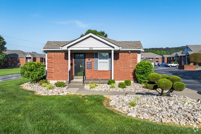 Leasing Office - Kingsfield Luxury Apartments