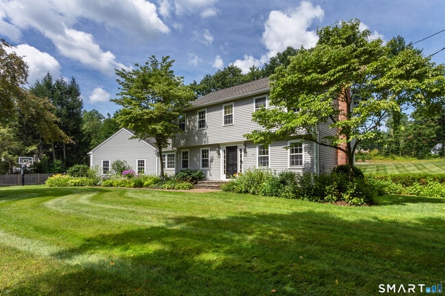 Building Photo - 50 Fox Den Rd