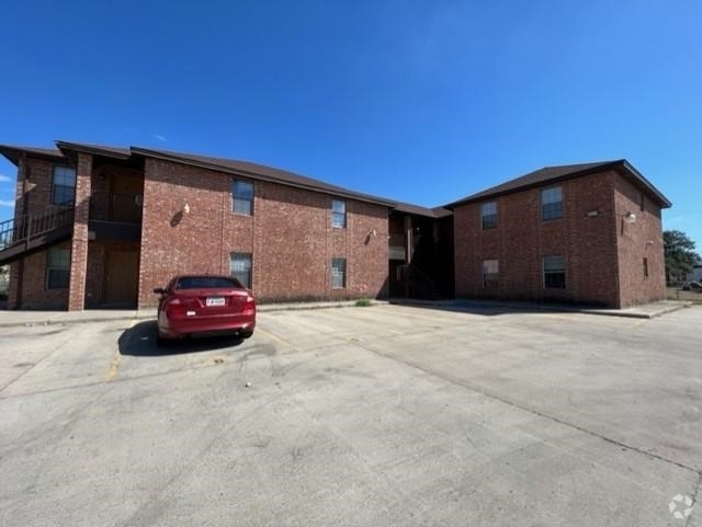 Building Photo - 1001 E Travis St Unit 6 Rental