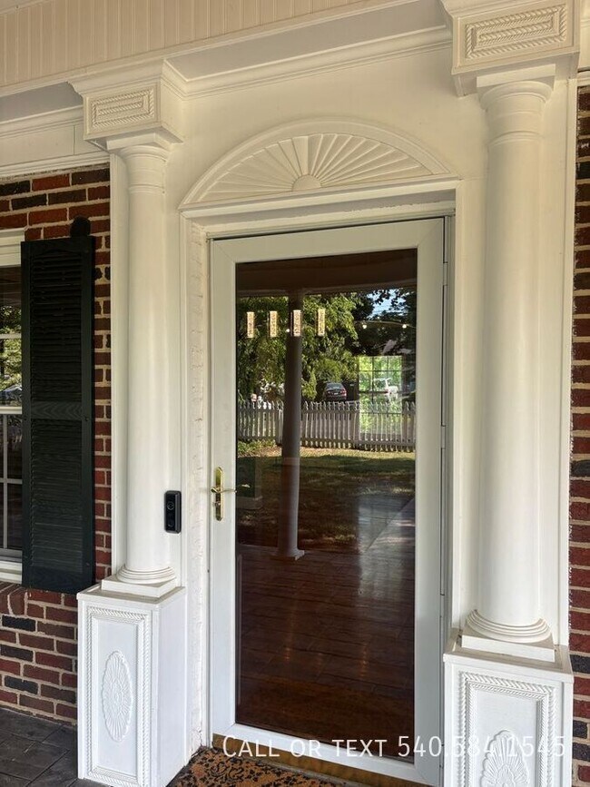 Photo - 3479 Overbrook Dr
