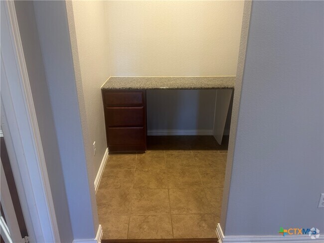 Building Photo - 5911 Siltstone Loop Rental