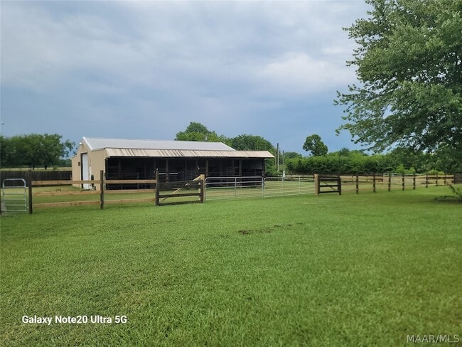 Photo - 77 Groves Ln