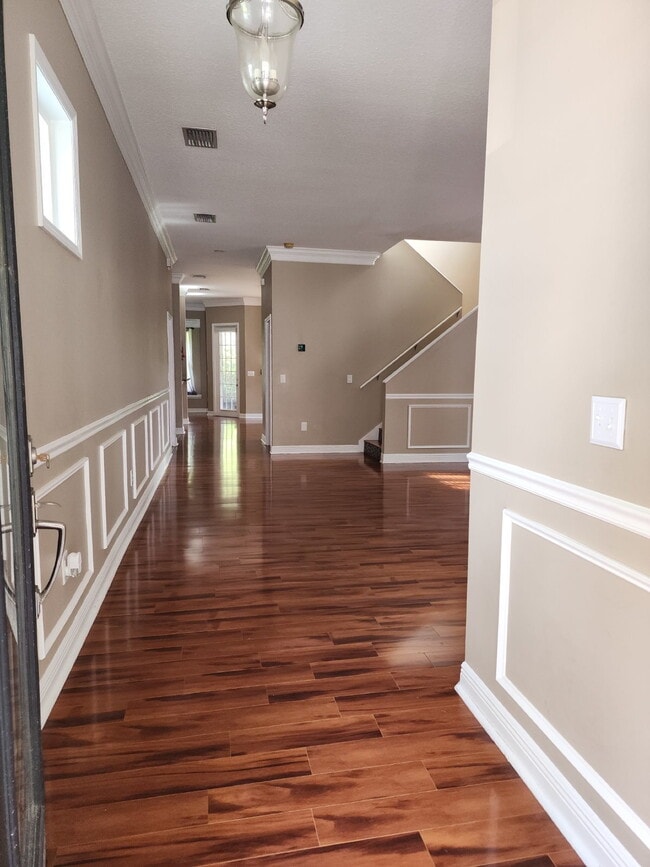 Photo - 8505 Lagerfeld Dr