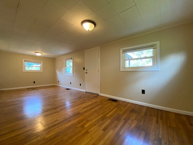 Photo - Available Sept 10 , 2026!