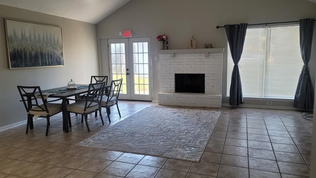 Photo - 4865 Folsom Dr