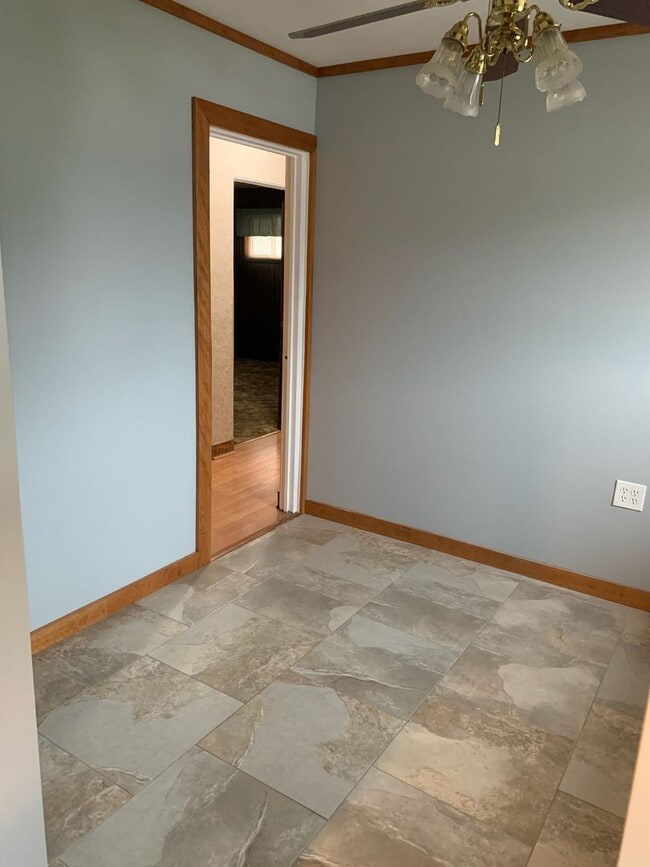Photo - 2 Bedroom, 1 Bath House AVAILABLE NOW. $16...