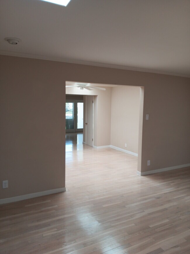 Photo - 309 Skyway Ln