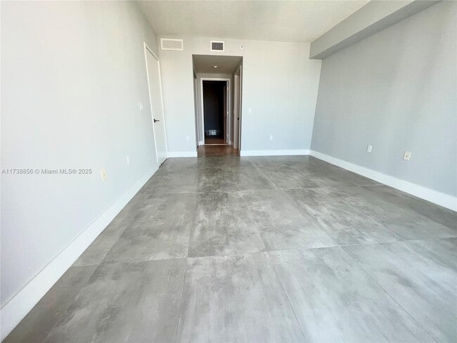 Photo - 300 Sunny Isles Blvd Unidad 4-1805