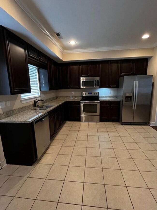 Photo - Move in Special, 1/2 off first months rent! Beautiful 2 Bedroom 2.5 Bathroom townhouse