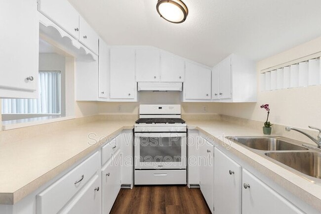 Photo - 2409 Newcastle Unidad B Rental