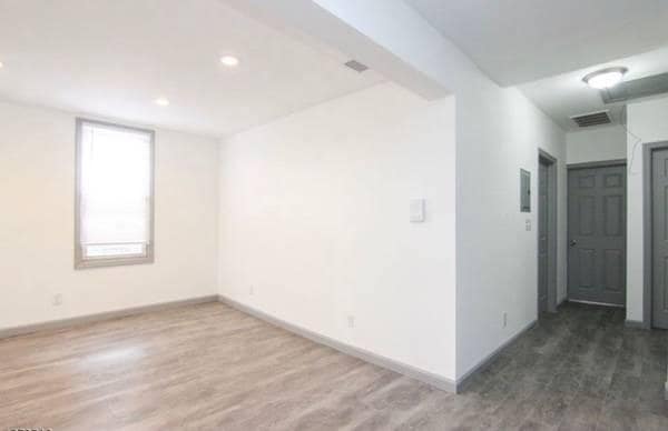 Photo - 851 Summer Ave