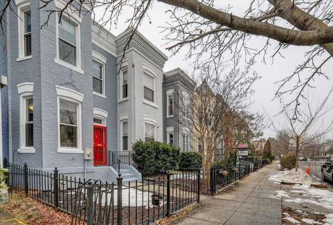 Photo - wonderful 3BR 1.5 Bath in the H st Corridor