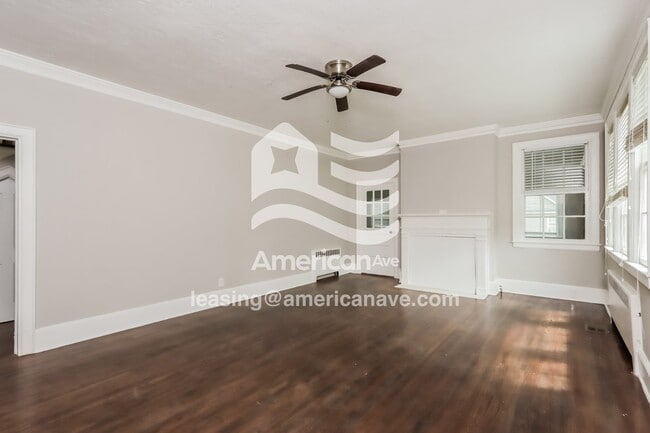 Photo - 3295 S Perry St