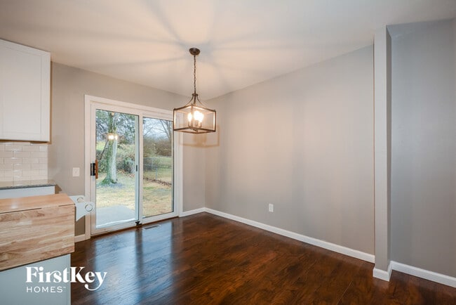 Photo - 22 Oak Forest Dr