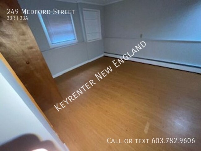Photo - 249 Medford St