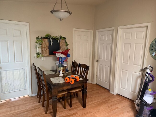 Building Photo - 3 Bed | 3 Bath Home – Doney Park