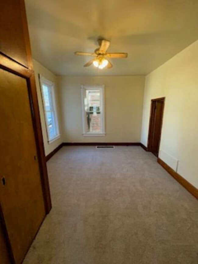 Photo - 500 E Franklin St Unidad B