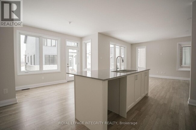 Photo - 371 Peninsula Rd