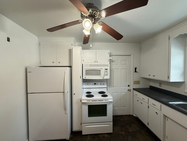 Photo - 1954-1956 Hazelwood St Unit 1954