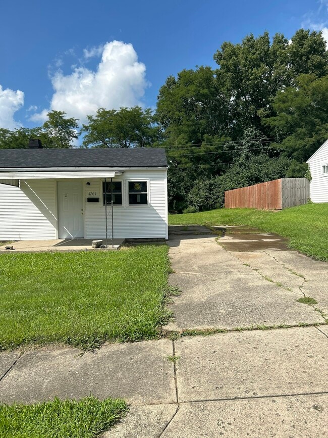 Photo - 4701 Vanguard Ave
