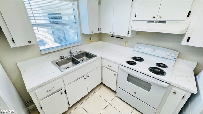 Photo - 3619 SE 9th Pl