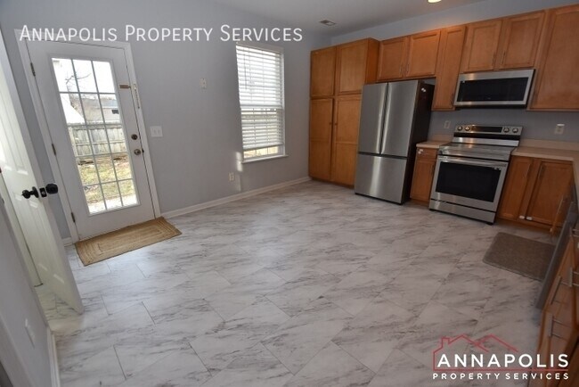 Photo - 858 Selby Blvd