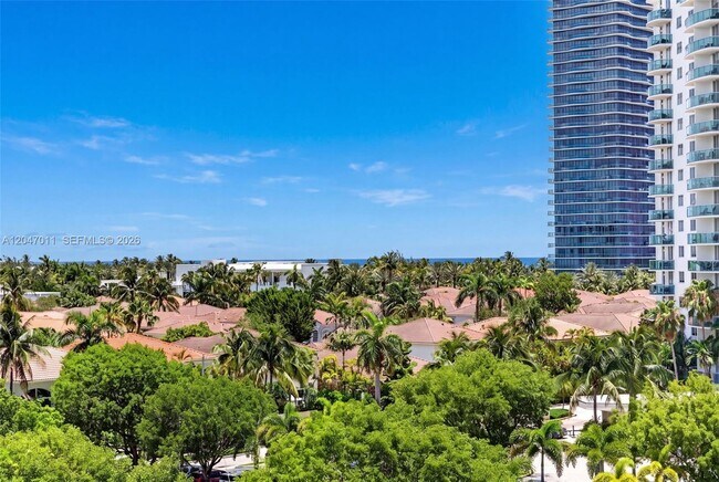 Photo - 19380 Collins Ave Unit 608