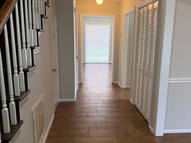 Room in Townhome on W Front St