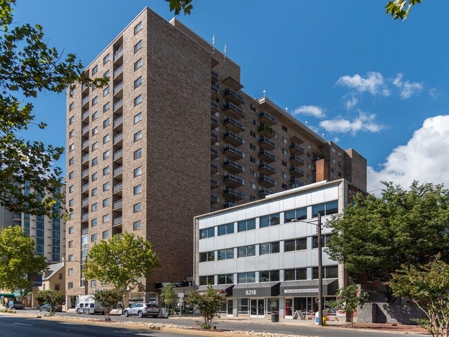 Building Photo - 8200W Apartments