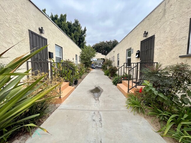 1155 N Ravenna Ave Unit 1155 A