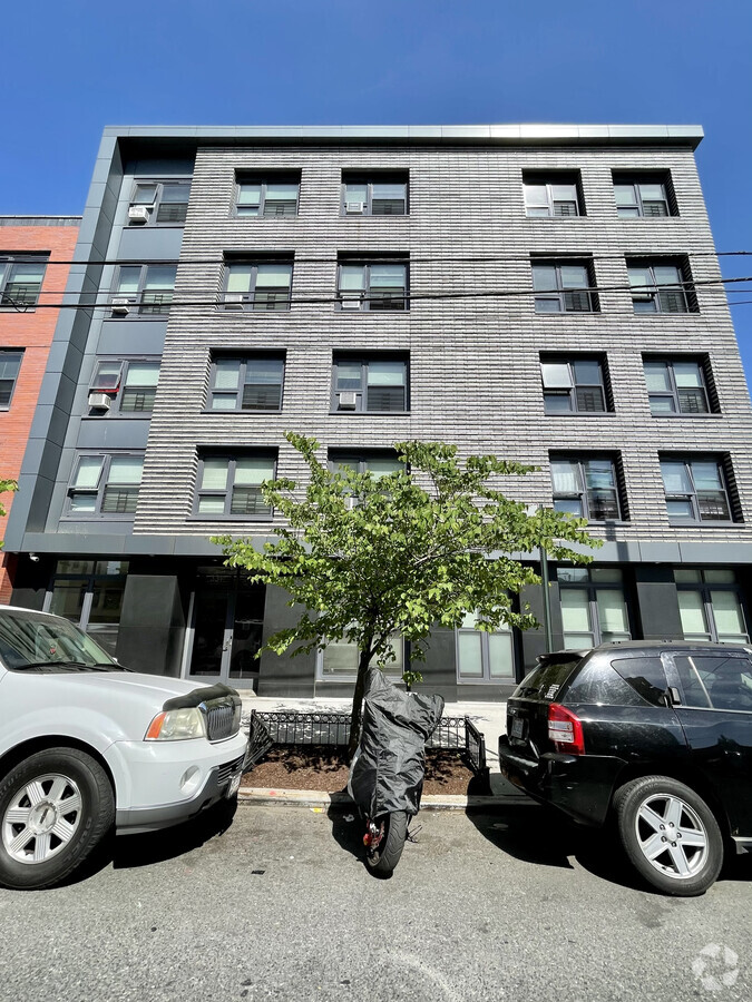 Photo - Bergen Saratoga Apartments