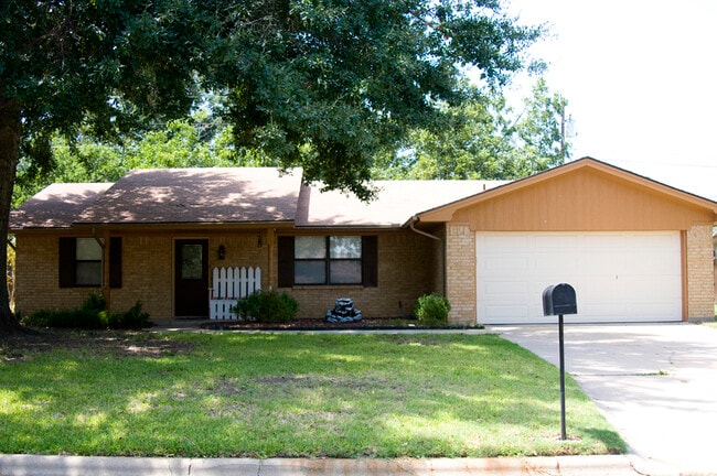 Photo - 1344 Inglewood Dr