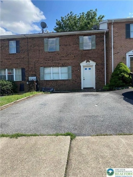 Building Photo - 1650 Angela Dr Rental