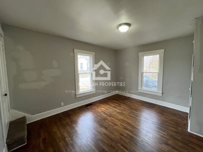 Photo - 1102 Spring St